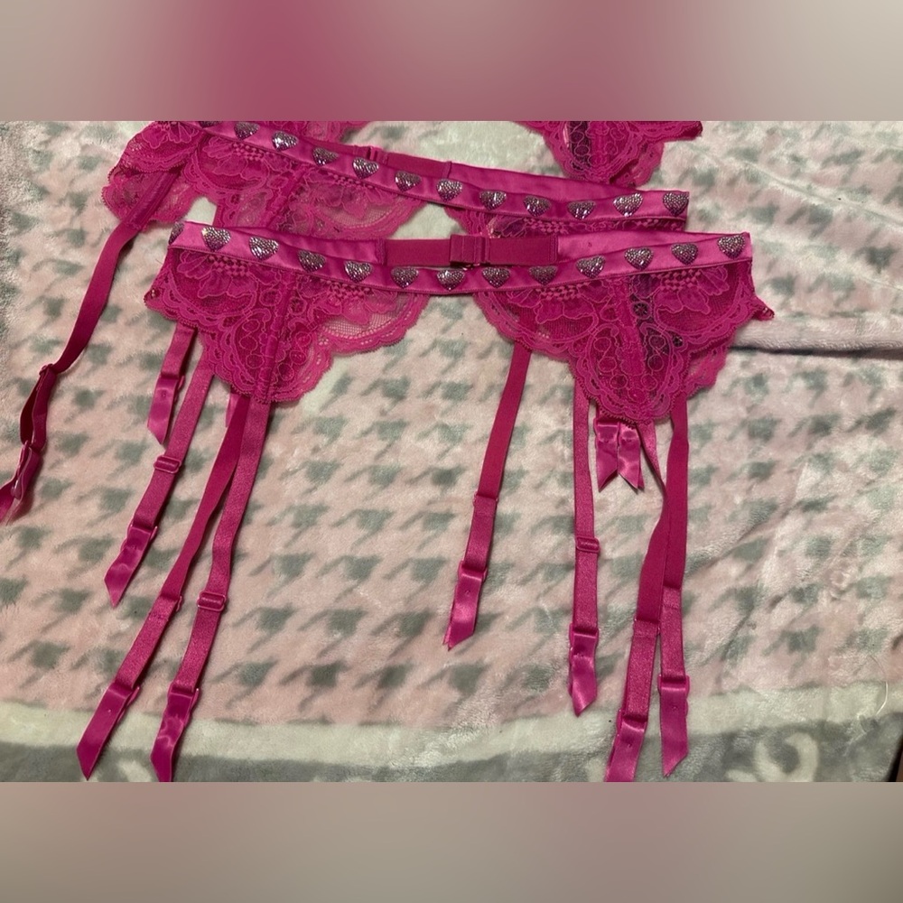 Victoria’s Secret GARTER ONLY